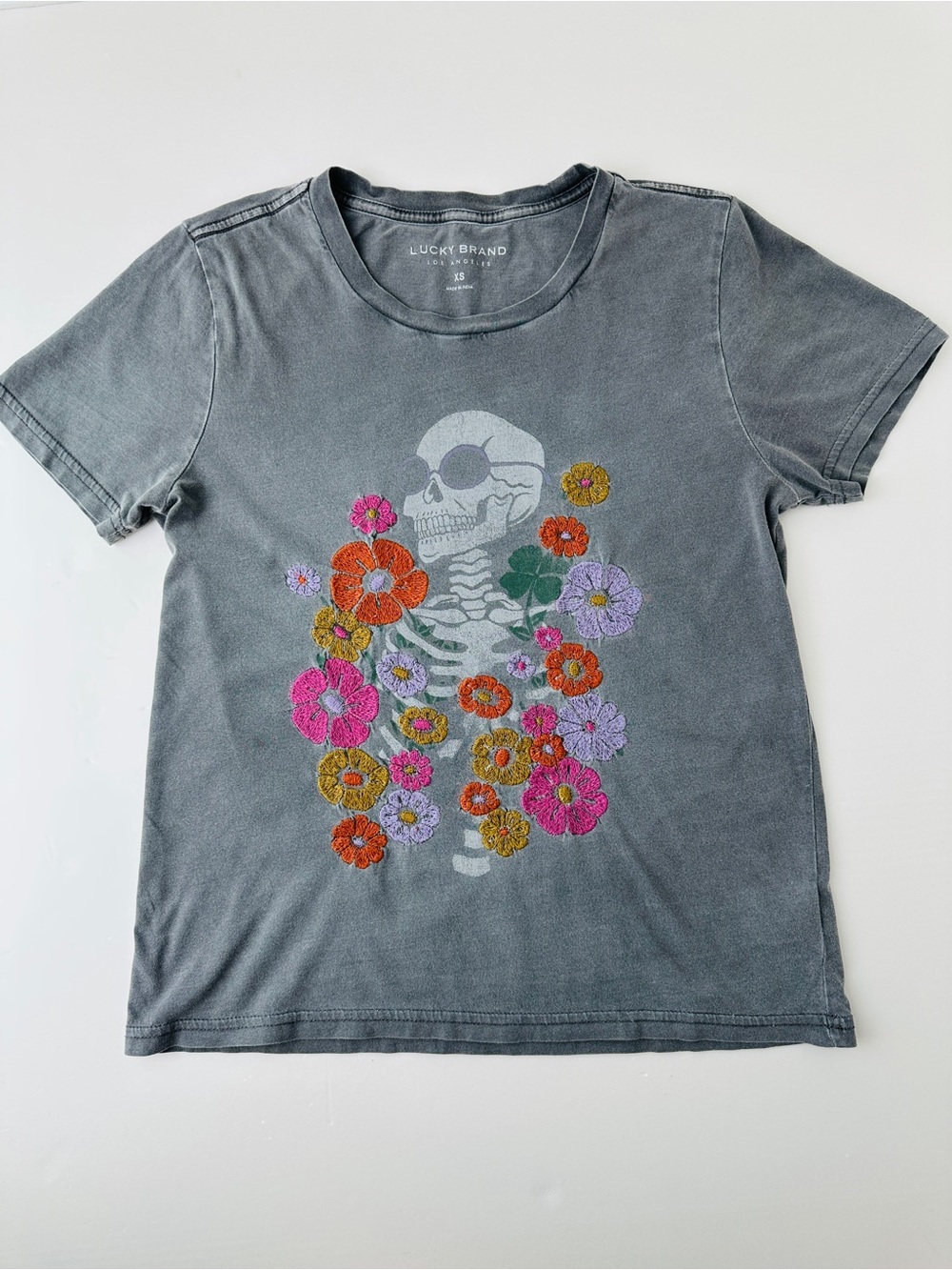 Lucky Brand Floral Skeleton Embroidered T-Shirt XS Halloween Spooky Tee